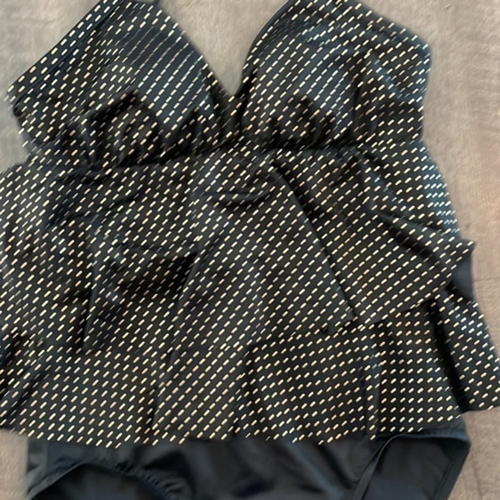 MagicSuit gold polka dots - Picture 2 of 5